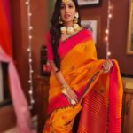 Ishita Dutta Instagram - This look is just ❤️❤️❤️ My fav🤩 #thodasabaadalthodasapaani Pic courtesy @itsshwetarastogi and her awesome phone 😝
