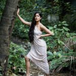 Ishita Dutta Instagram - #captionthis coz I can’t 😝 Styling & Concept: @styleitupbyaashna Shot by: @nikhil.p.sawant Outfit : @angryowltribe Jewellery : @avior.jewels HMU Team Head: @amuthevar HMU Team: @shribhalerao_