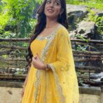 Ishita Dutta Instagram - Here you go… 🌻