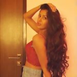 Ishita Dutta Instagram - Weekend vibes 🥰 Styling & Concept: @styleitupbyaashna Shot by: @nikhil.p.sawant HMU Team Head: @amuthevar HMU Team: @shribhalerao_ Bralette: @omgeefashionstudio Pants: @trenbee_ Earrings & Ring: @sheqe_by_triptikohli Bracelet: @blingathon_official