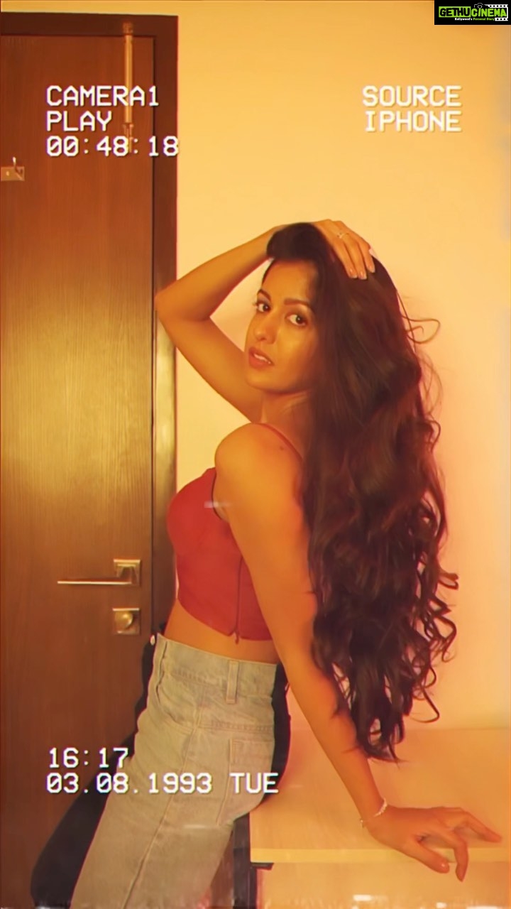 Ishita Dutta Instagram - Weekend vibes 🥰 Styling & Concept: @styleitupbyaashna Shot by: @nikhil.p.sawant HMU Team Head: @amuthevar HMU Team: @shribhalerao_ Bralette: @omgeefashionstudio Pants: @trenbee_ Earrings & Ring: @sheqe_by_triptikohli Bracelet: @blingathon_official