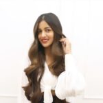 Ishita Dutta Instagram - Obsessing over #MyFrenchBalayge and can't get over how effortlessly beautiful and natural it looks! Get your perfect French Balayage by booking an appointment at the L'Oréal Professionnel partner salons and get a look that is customised and uniquely yours. #Ad #MyFrenchBalayage #FrenchBalayageIndia #LorealProfIndia #vipulchudasama @lorealpro @vipulchudasamasalon @vipulchudasamaofficial