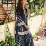 Ishita Dutta Instagram - Happy Sunday ❤️ Outfit: @shopmulmul Jewellery: @housejewellery2019 Styling: @stylekarma.bynupur
