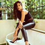 Ishita Dutta Instagram – Hello hello 👋 

Styling & Concept: @styleitupbyaashna 
Shot by: @nikhil.p.sawant 
Top: @trenbee_ 
HMU Team Head: @amuthevar 
HMU Team: @shribhalerao_