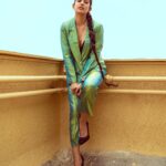 Ishita Dutta Instagram - Caption this…. 💚💚💚 Styling & Concept: @styleitupbyaashna Shot by: @nikhil.p.sawant Pantsuit: @raman_malhi_official Necklace: @blingathon_official HMU Team Head: @amuthevar HMU Team: @shribhalerao_