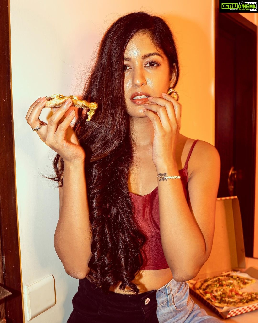 Ishita Dutta Instagram - What!!! It’s almost weekend 🍕 Styling & Concept: @styleitupbyaashna Shot by: @nikhil.p.sawant Bralette: @omgeefashionstudio Pants: @trenbee_ Earrings & Ring: @sheqe_by_triptikohli Bracelet: @blingathon_official HMU Team Head: @amuthevar HMU Team: @shribhalerao_