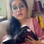 Ishita Dutta Instagram - Pintu wants my books for 😡😡 Pinky Aur Pintu 👫🏻 @vatsalsheth 👫🏻 #PinkyAurPintu #justforlaughs #comedyvideo #funnyvideos #jokes #hindijokes #couplecomedy #vatsalsheth #ishitadutta Pinky wearing : @rangaiindia @specsmakersofficial Pintu wearing: @hm