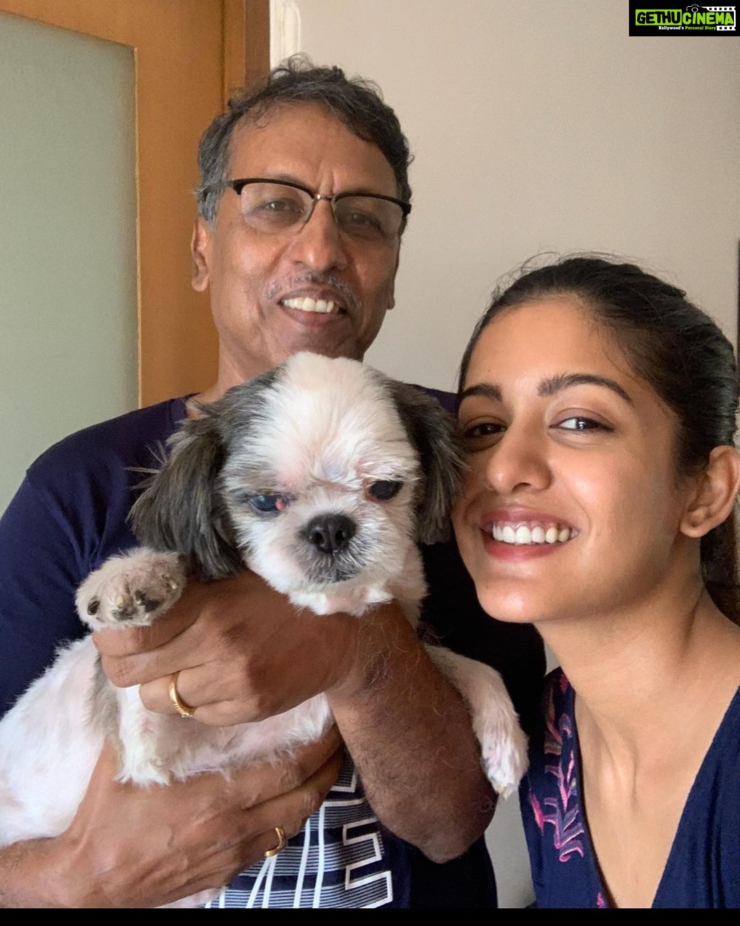 Ishita Dutta Instagram - Happy Father’s Day to the worlds best dad…. Baba u r my chai partner forever ❤️ Love u baba💕