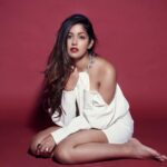 Ishita Dutta Instagram - Is it me you’re looking for ❤️ Styling & Concept: @styleitupbyaashna Photography: @mandar__ Jumpsuit: @ikichic_official Rings: @fashionjewellery_21 HMU: @makeupbyheenal Studio: @studio211mumbai