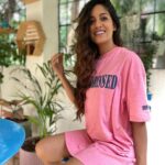 Ishita Dutta Instagram – #nofilter just makeup 🤪🤓
Wearing @howwhenwearclothing