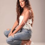 Ishita Dutta Instagram - Love the life you live, Live the life you love. -Bob Marley 📸 @subhankar_barui_official Styling - @aakanshabhageria Makeup - @divyashetty_ Hair - @arbazshaikh6210 Studio - @outtasync_production