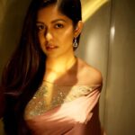 Ishita Dutta Instagram - Golden state of mind 💫 Throwback to these amazing shoots.... Styled by : @krishi1606 Photography: @sanjaydubeyphotography Outfit : @kishanpandya.couture Jewellery : @milsilaccessories Makeup : @makeupbykausha Hair : @amuthevar Assistant : @desairadhika Editing : @niravthakkarphotograhy Location courtesy: @tajsantacruzmumbai
