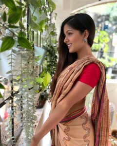 Ishita Dutta Instagram - Saree love always and forever ❤️