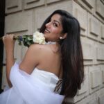 Ishita Dutta Instagram – #unedited 🤍

For the first time In a shoot I did not need any edit or touch up….absolutely love the feel n vibe of these pics… 

Styled by: @styleitupbyaashna 
Shot by: @iamtauseefs 

Outfit: @tarjanikeshari_label 
Necklace Set: @nivi_accessories 

HMU: @makeup_by_neha_ansari