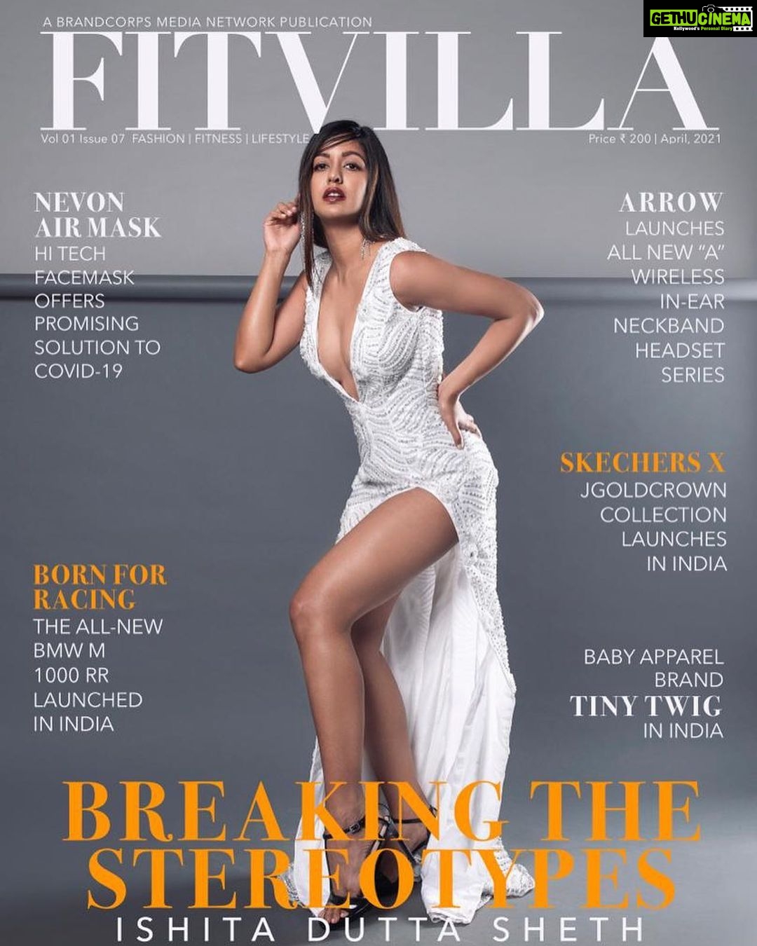 Ishita Dutta Instagram - Catch me on the cover of @fitvillamagazine My fab fab team ❤️❤️❤️ Styling & Concept: @styleitupbyaashna Photography: @kalyaam_ Gown: @voninofficial Earrings: @fashionjewellery_21 HMU: @makeupbyheenal Studio: @studio211mumbai PR : @shimmerentertainment Managing editor: @inndresh_official Editor: @editorfitvillamagazine @glmagazine_india