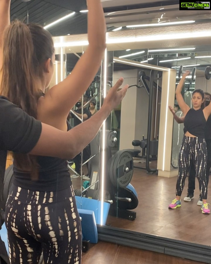Ishita Dutta Instagram - Happy world health day ❤️ Health is not just about you body but also your mind, it’s not just about hitting the gym or any form of exercise it’s also about eating right, sleeping well,breathing right and practicing a healthy lifestyle. Eat healthy, exercise and meditate. Stay healthy be happy ❤️ P.S. I miss gym 💔 @bodysculptorofficial @rohanpanchal1825 #throwback