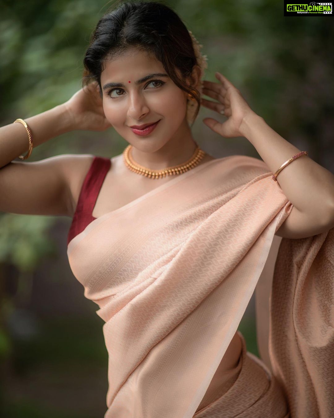 Iswarya Menon - 299.3K Likes - Most Liked Instagram Photos