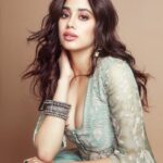 Janhvi Kapoor Instagram - portraits of a girl out of a freezer… and into your hearts?? 😬🙃🤞🏻 #Mili