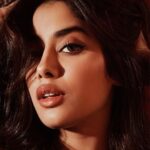 Janhvi Kapoor Instagram - 🖤🤍❤️ #Mili