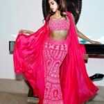 Janhvi Kapoor Instagram - Pink in the Pink City #JaipurmeinMili a recap of last evening ❤️ #Mili IN THEATRES 4th NOVEMBER