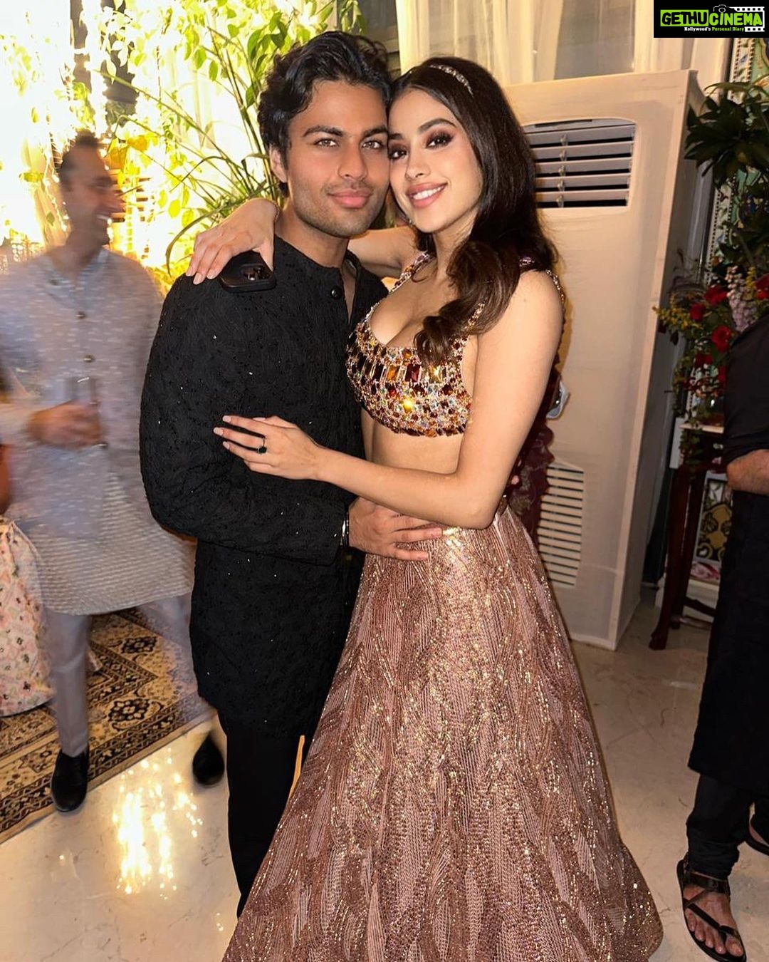 Janhvi Kapoor Instagram - #Mili ki Diwali ❤️