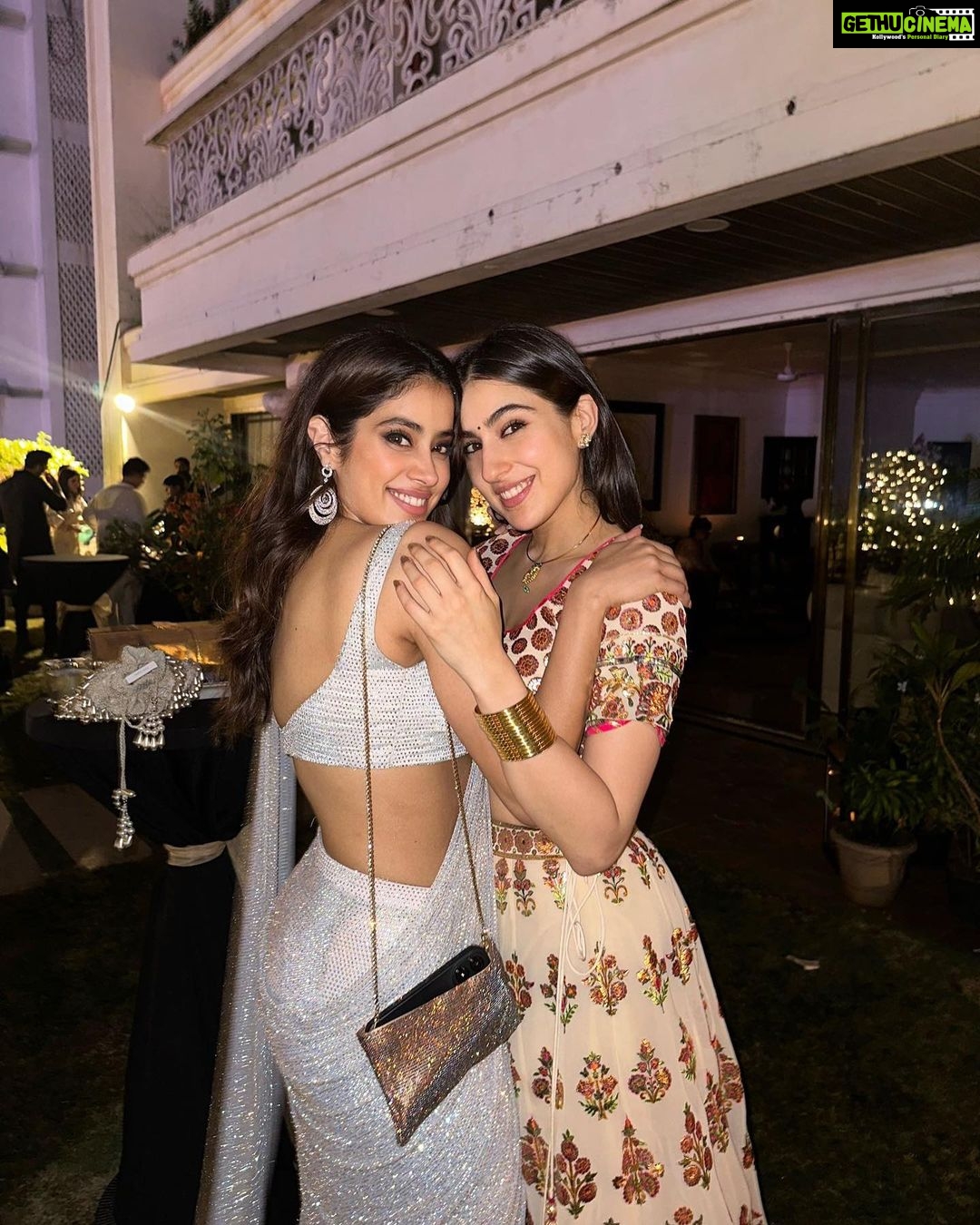 Janhvi Kapoor Instagram - #Mili ki Diwali ❤️