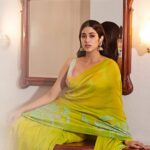 Janhvi Kapoor Instagram – hum tum bas chalte chalein 💕🎶