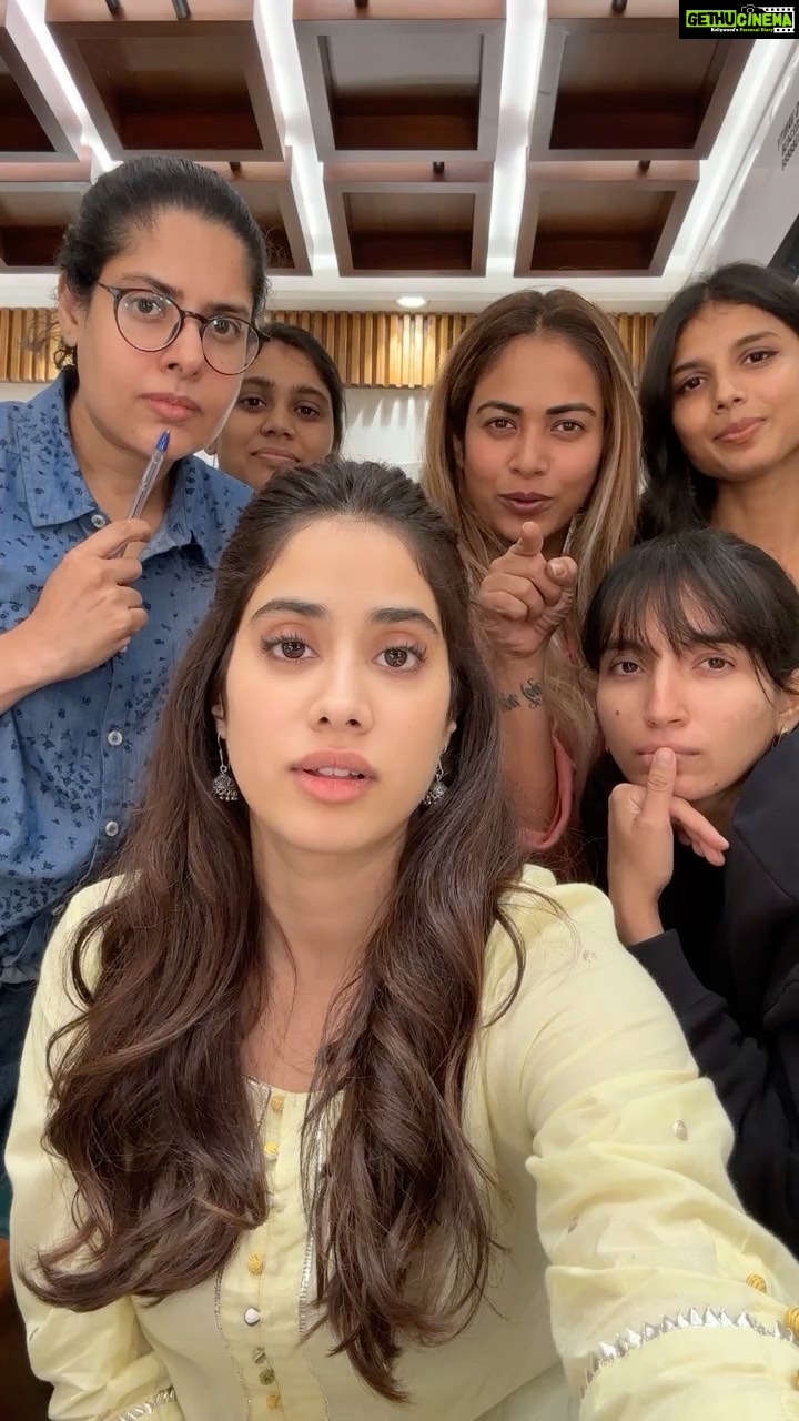 Janhvi Kapoor Instagram - Night shoots got us like 🫠🤕🥴