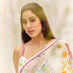 Janhvi Kapoor Instagram - 🌸🌺🌼