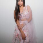 Jannat Zubair Rahmani Instagram – Toh kive lag geya kulche chole da trailer? Comments karke dasso 

Outfit @labelpriyankakar
👗 @styledbysujata 
📸 @smileplease_25