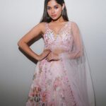 Jannat Zubair Rahmani Instagram – Toh kive lag geya kulche chole da trailer? Comments karke dasso 

Outfit @labelpriyankakar
👗 @styledbysujata 
📸 @smileplease_25