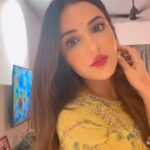 Jasmin Bhasin Instagram - Nashaaa!! #reelsinstagram #reelitfeelit #transformation