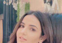 Jasmin Bhasin Instagram - Oops😝 #reels #reelsinstagram #reelitfeelit #OOPSwithKing #OOPS #champagnetalk