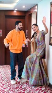 Jasmin Bhasin Instagram - Thankyou everyone #jhaanjar Song Nu Ehna Pyaar Karn Layi 🥰

#honeymoon in cinemas on #25October 🤗

#gippygrewal @jasminbhasin2806 @amarpreetchhabra @nareshkathooria @karamjitanmol @nirmalrishiofficial  @jaani777 @bpraak @tseries.official @tseriesfilms @bawejastudios @vicky_bahri