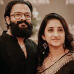 Jayasurya Instagram - Random clicks 🖤🖤🖤 @sarithajayasurya_designstudio