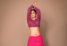 Jennifer Winget Instagram - Lights ! Diyas! Action ! #happydiwali💥 Outfit @richajaisinghanilabel Jewellery @anaqajewels Styled by @natashaabothra Team @priyankaa.a_91 @dhwaniivithalani_22 Makeup @sonamvaghani.mua Hairstylist @hairbysharda Photographer @ashish_ojha_photography