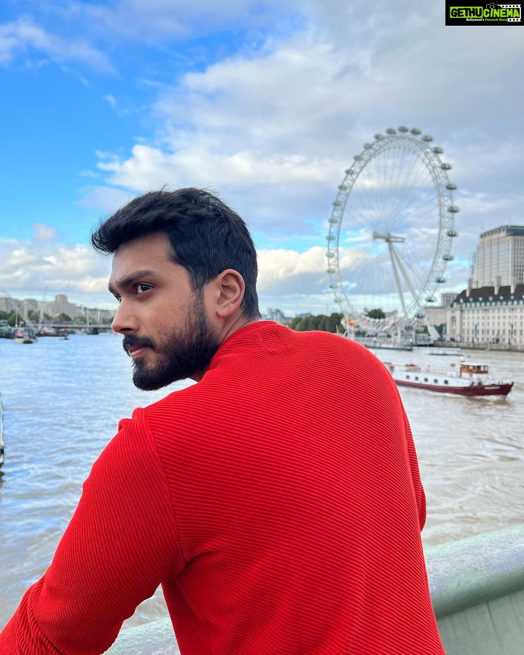 Kalidas Jayaram Instagram - The most touristy thing you can ever do!!!🙏🏼 London, United Kingdom