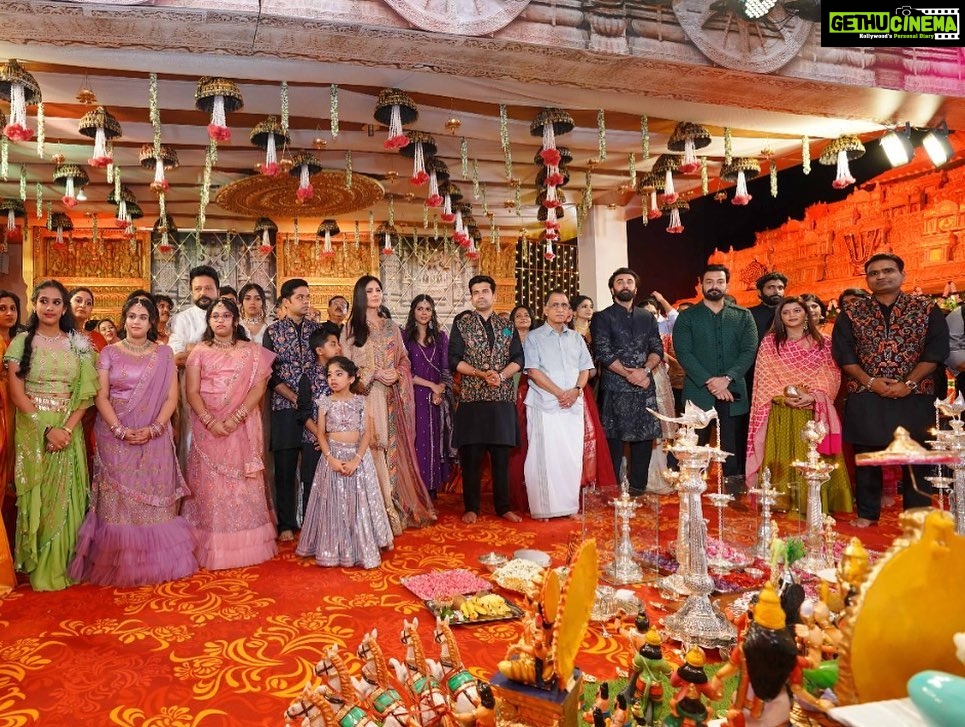 Kalyani Priyadarshan Instagram - Thank you @kalyanjewellers_official for such a blessed Navratri pooja and for being such gracious hosts. Forever honored to be a part of your family ♥️