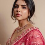 Kalyani Priyadarshan Instagram – pink. 

@kiransaphotography @archamehta @kalyanjewellers_official @bindaniofficial @therouteofficial