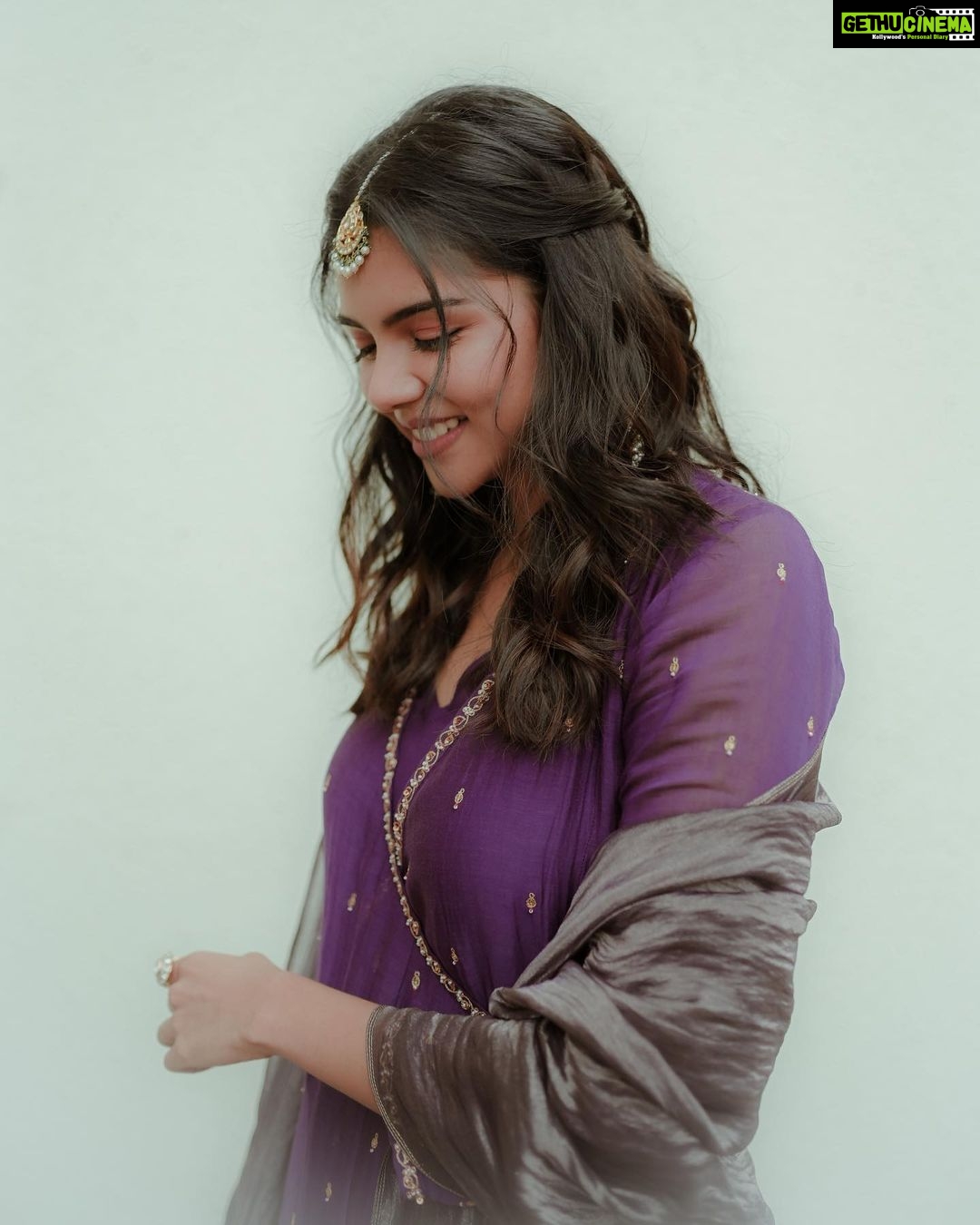 Kalyani Priyadarshan Instagram - 💜✨ Shot by @manekha_ Styled by @nikhitaniranjan Outfit @_deepthee_ Jewelry @kalyanjewellers_official Makeup @amitkagda Hair @savi.hair Team @therouteofficial