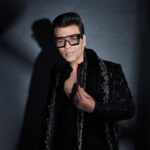 Karan Johar Instagram - Big bossing!!!!! In @sawangandhiofficial styled by @ekalakhani 📷 @sheldon.santos
