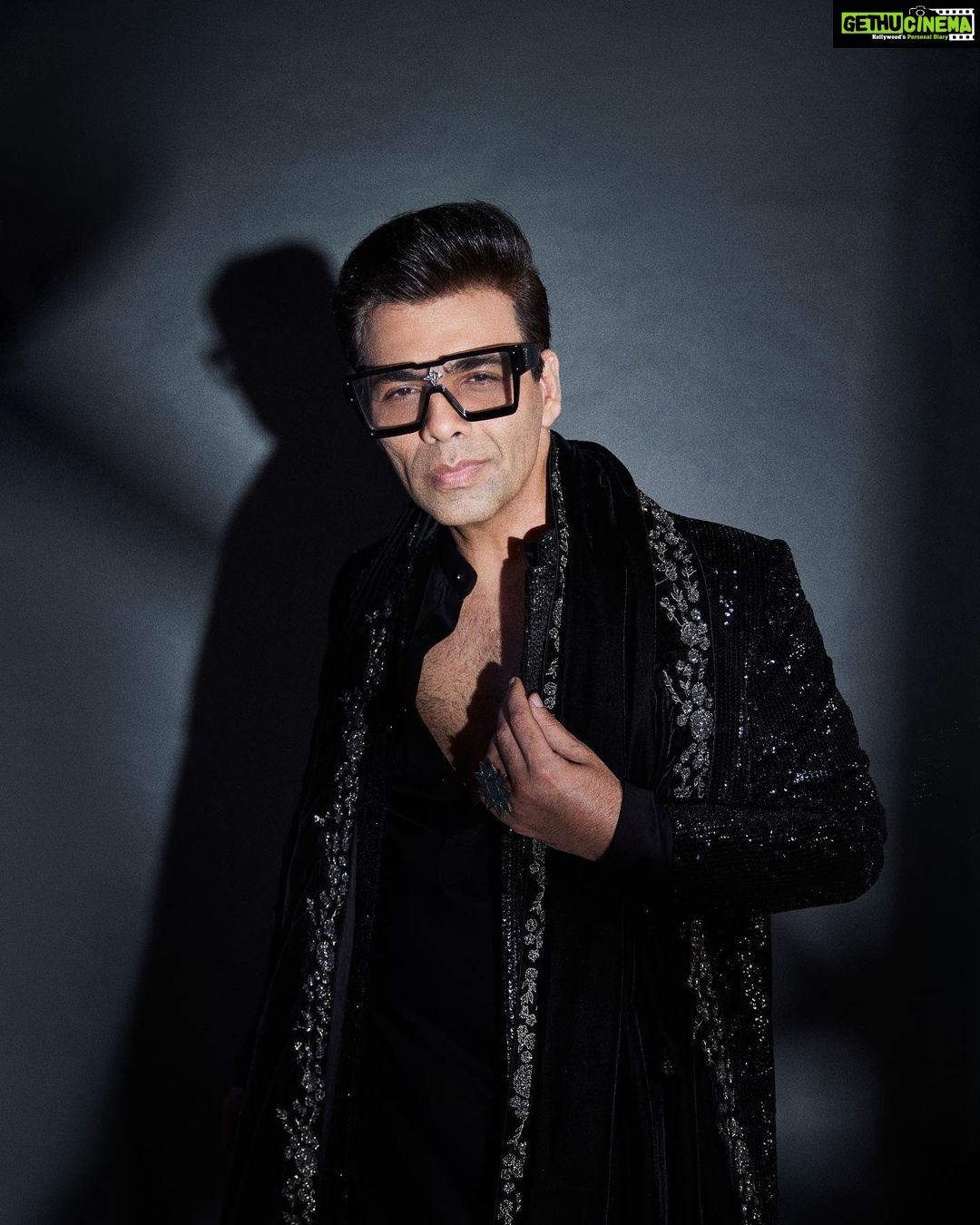 Karan Johar Instagram - Big bossing!!!!! In @sawangandhiofficial styled by @ekalakhani 📷 @sheldon.santos