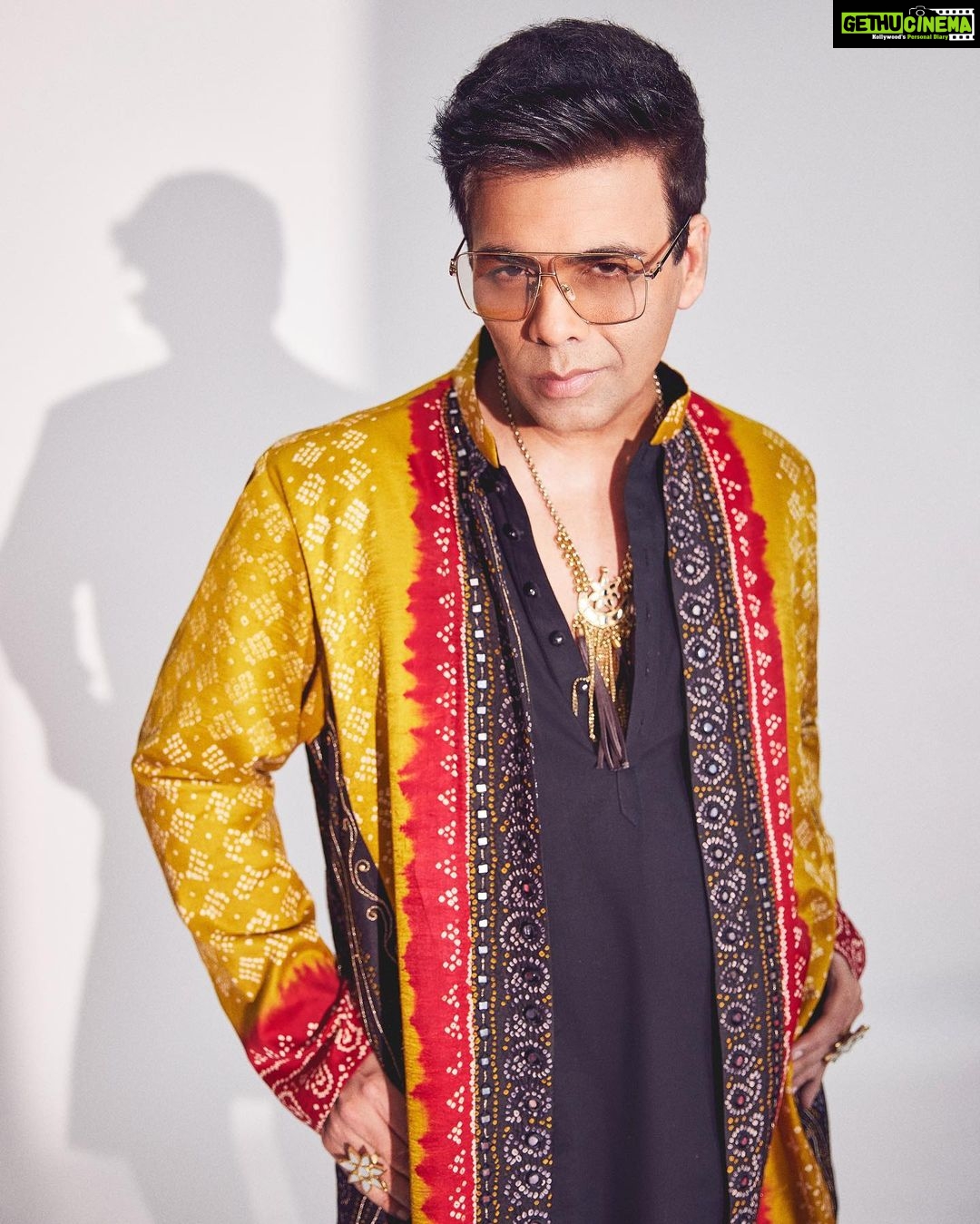 Karan Johar Instagram - Additional Traditional… in @abujanisandeepkhosla styled by @ekalakhani 📷 @sheldon.santos … hope everyone had a happy Dhanteras 💛❤️🧡