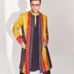 Karan Johar Instagram - Additional Traditional… in @abujanisandeepkhosla styled by @ekalakhani 📷 @sheldon.santos … hope everyone had a happy Dhanteras 💛❤️🧡