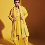 Karan Johar Instagram - Yellow far from mellow! Styled by @ekalakhani in @manishmalhotra05 📷 @thehouseofpixels