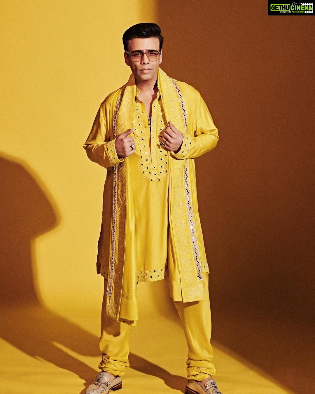 Karan Johar Instagram - Yellow far from mellow! Styled by @ekalakhani in @manishmalhotra05 📷 @thehouseofpixels