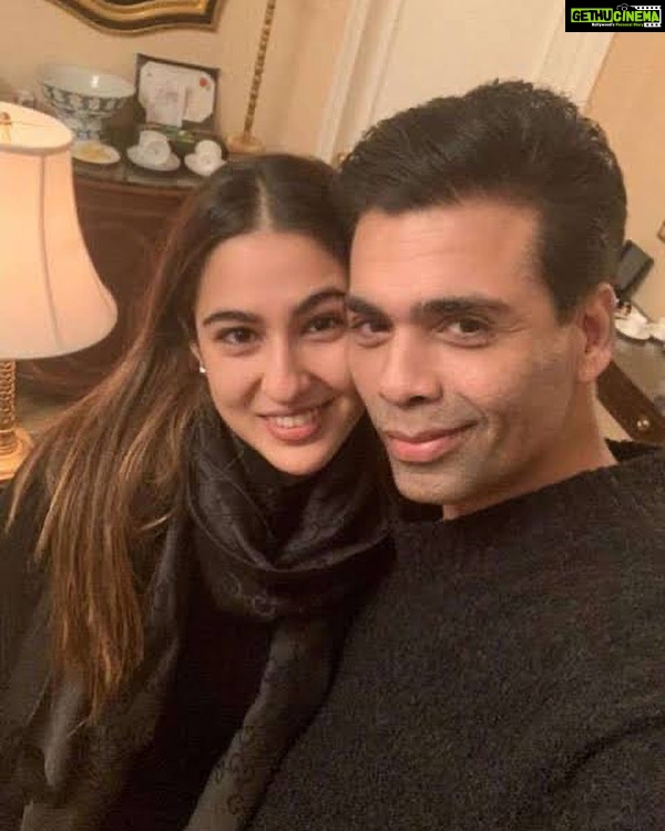 Karan Johar Instagram - Extremely excited to have @saraalikhan95 on board with us @dharmaticent to tell a powerful true story!!!! We are supremely proud to have @primevideoin with us on yet another exciting venture…. #AEWATANMEREWATAN @apoorva1972 @somenmishra Directed by Kannan Iyer and written by @darabfarooqui and Kannan Iyer