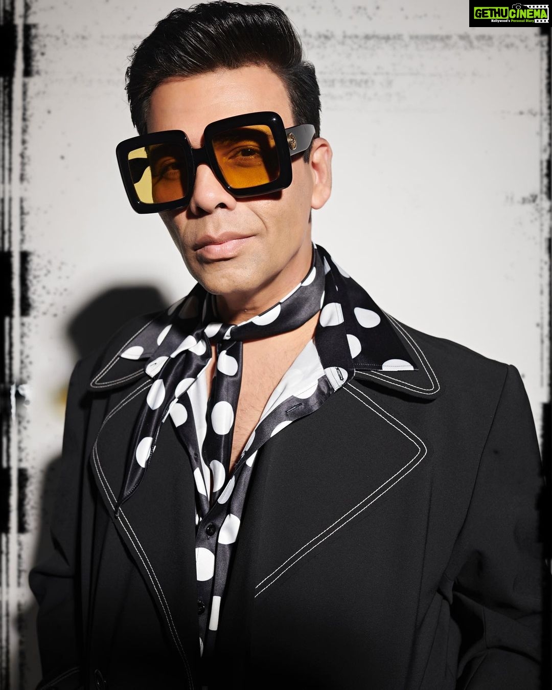 Karan Johar Instagram - In a retro “frame” of mind !!!! Styled by @ekalakhani in @dhruvkapoor 📷 @thehouseofpixels