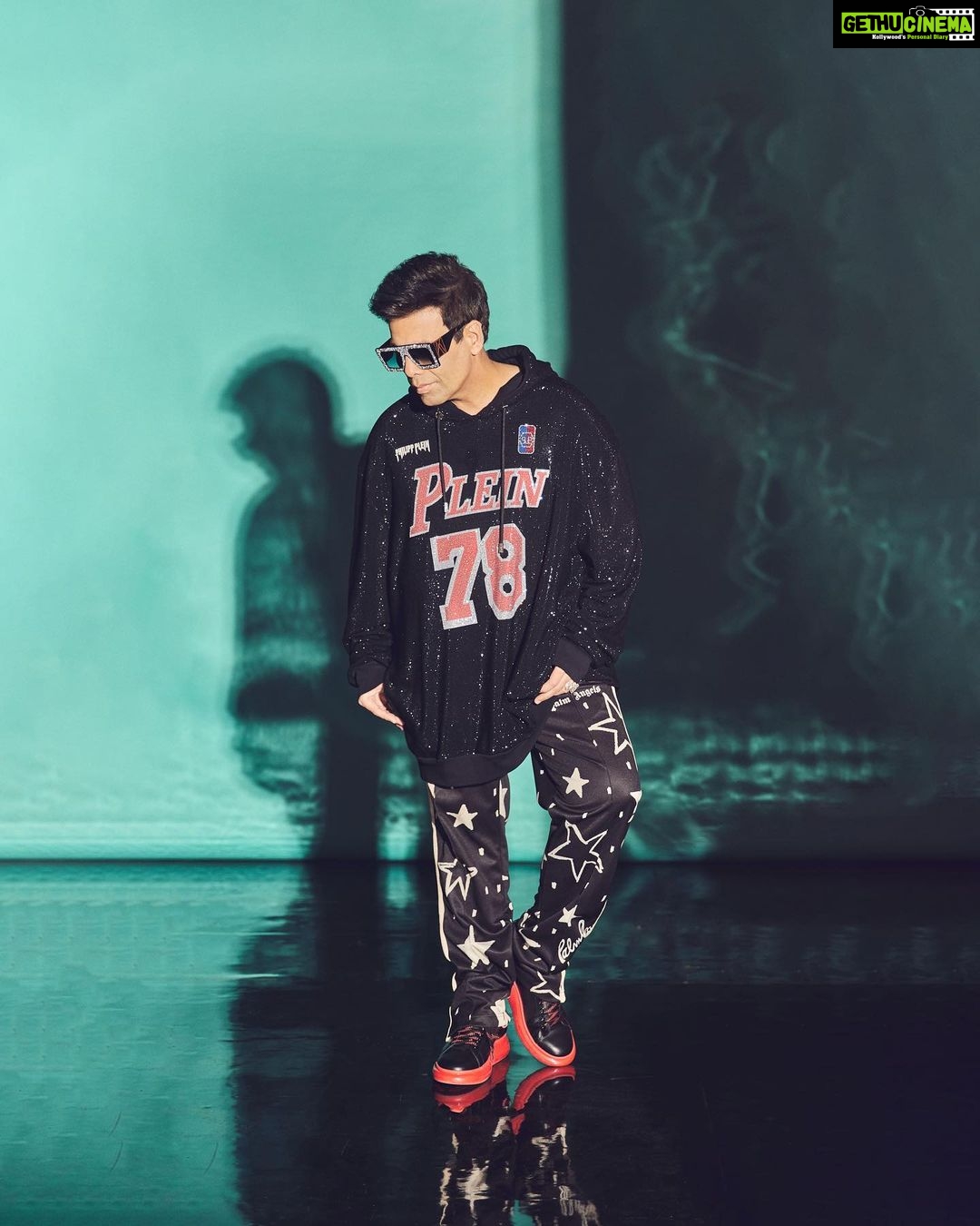 Karan Johar Instagram - Photobombed by my shadow…( I tried to find a deep meaning into this ! There is none) styled by @ekalakhani 📷 @sheldon.santos