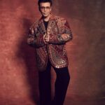 Karan Johar Instagram - Special love to all for the beginning of #navratri … love and light to all…In @saakshakinni styled by @ekalakhani